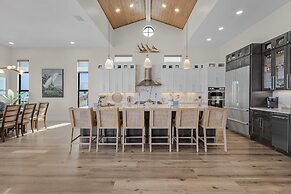 749 Paradise Pointe New Luxury Build 7 Bedroom Home