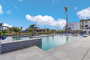 749 Paradise Pointe New Luxury Build 7 Bedroom Home