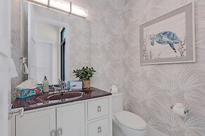 749 Paradise Pointe New Luxury Build 7 Bedroom Home