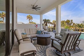 749 Paradise Pointe New Luxury Build 7 Bedroom Home