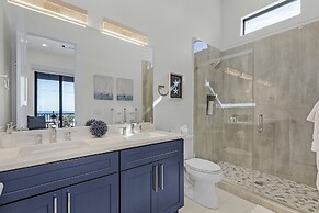 749 Paradise Pointe New Luxury Build 7 Bedroom Home