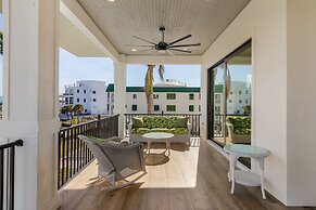 749 Paradise Pointe New Luxury Build 7 Bedroom Home