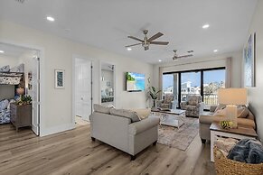 749 Paradise Pointe New Luxury Build 7 Bedroom Home