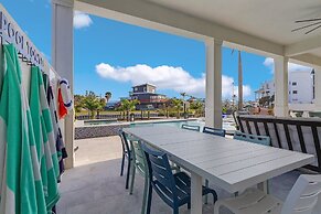 749 Paradise Pointe New Luxury Build 7 Bedroom Home