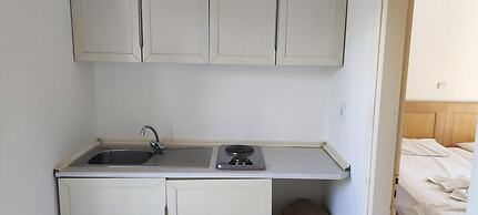 Evi Studios & Apartments Pefkos