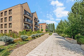 Lion Apartments - Front Park