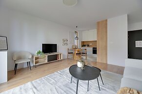 Lion Apartments - Front Park