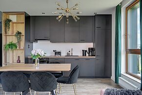 Lion Apartments - Front Park