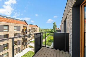 Lion Apartments - Front Park