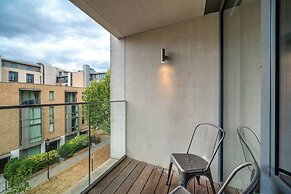 Superb Artists Flat w Free Parking