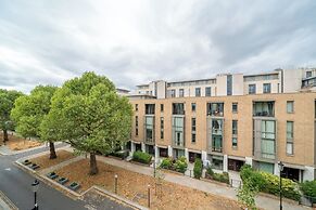 Superb Artists Flat w Free Parking