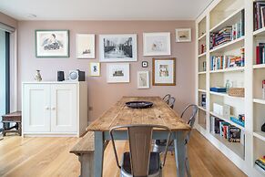 Superb Artists Flat w Free Parking