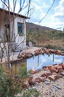 Chale com Lago Natural Exclusivo - Chale Jade