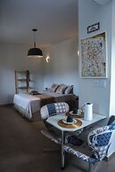 Chale com Lago Natural Exclusivo - Chale Jade