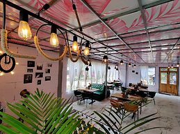 The Bunker House Cafe and Stay