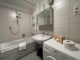 Smart Carrara Apartments