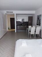 Smart Carrara Apartments