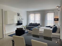 Smart Carrara Apartments