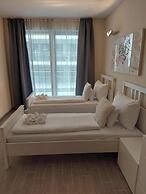Smart Carrara Apartments