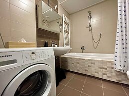 Smart Carrara Apartments