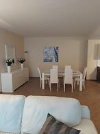 Smart Carrara Apartments