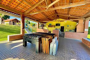 Chácara com 4 Chalés grande piscina