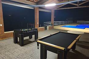 Chácara com 4 Chalés grande piscina