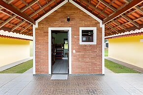 Chácara com 4 Chalés grande piscina