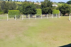 Chácara com 4 Chalés grande piscina