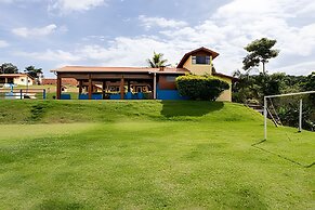 Chácara com 4 Chalés grande piscina