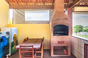 Chácara com 4 Chalés grande piscina