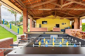 Chácara com 4 Chalés grande piscina