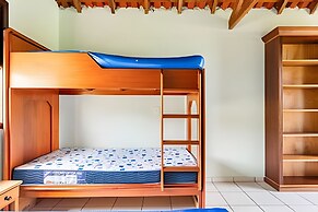 Chácara com 4 Chalés grande piscina