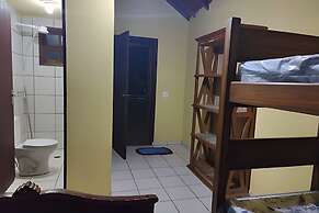 Chácara com 4 Chalés grande piscina