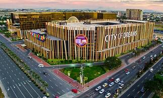 Azure Urban Resort Staycation