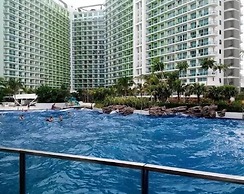 Azure Urban Resort Staycation