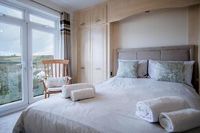 Little Glen - 3 Bedroom Holiday Home - Tenby