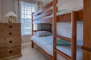 Little Glen - 3 Bedroom Holiday Home - Tenby