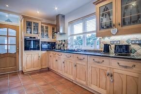 Little Glen - 3 Bedroom Holiday Home - Tenby