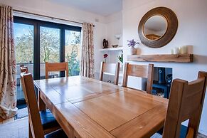 Little Glen - 3 Bedroom Holiday Home - Tenby