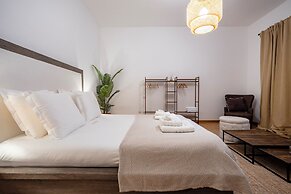 High-End Apartment in Bari Center