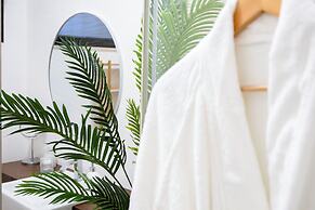 High-End Apartment in Bari Center