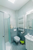 Oak Tree Old Town Apartments