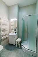 Oak Tree Old Town Apartments