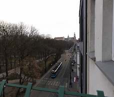 Oak Tree Old Town Apartments