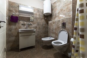 Sea View Apartments MonteBook