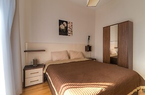 Sea View Apartments MonteBook