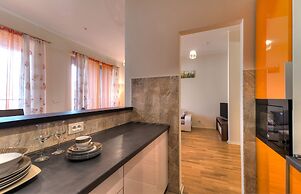 Sea View Apartments MonteBook