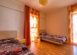 Sea View Apartments MonteBook