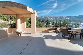 Sea View Apartments MonteBook